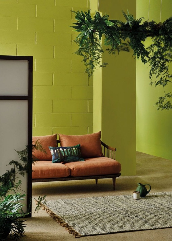 الأخضر الفاتح لغرفة معيشة مشرقة