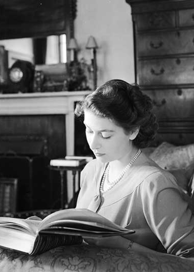 بالصور شاهد منزل الملكة إليزابيث الثانية في العشرينات من عمرها