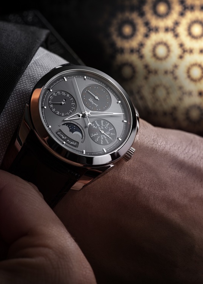 ساعة التقويم الهجري