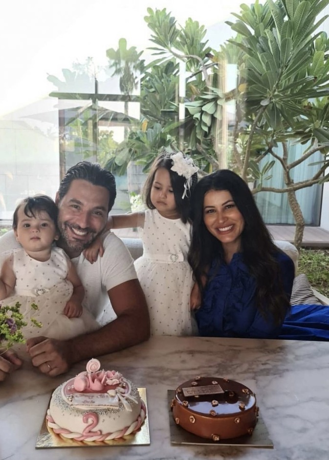 نشرت ريم السعيدي صورة جديدة لطيفة جداً لها برفقة عائلتها