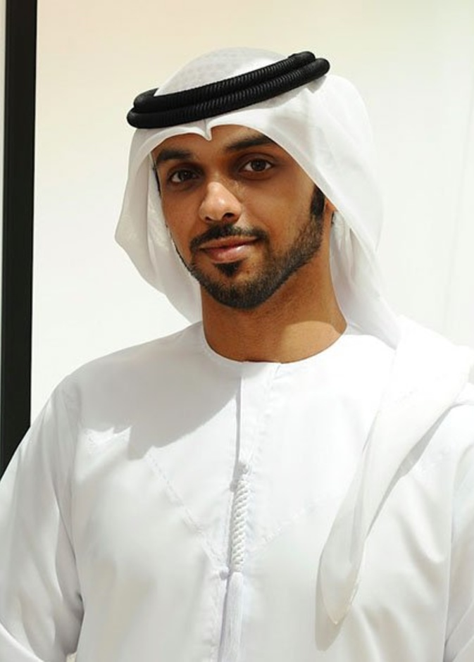 الفنان الإماراتي حمدان الشامسي 