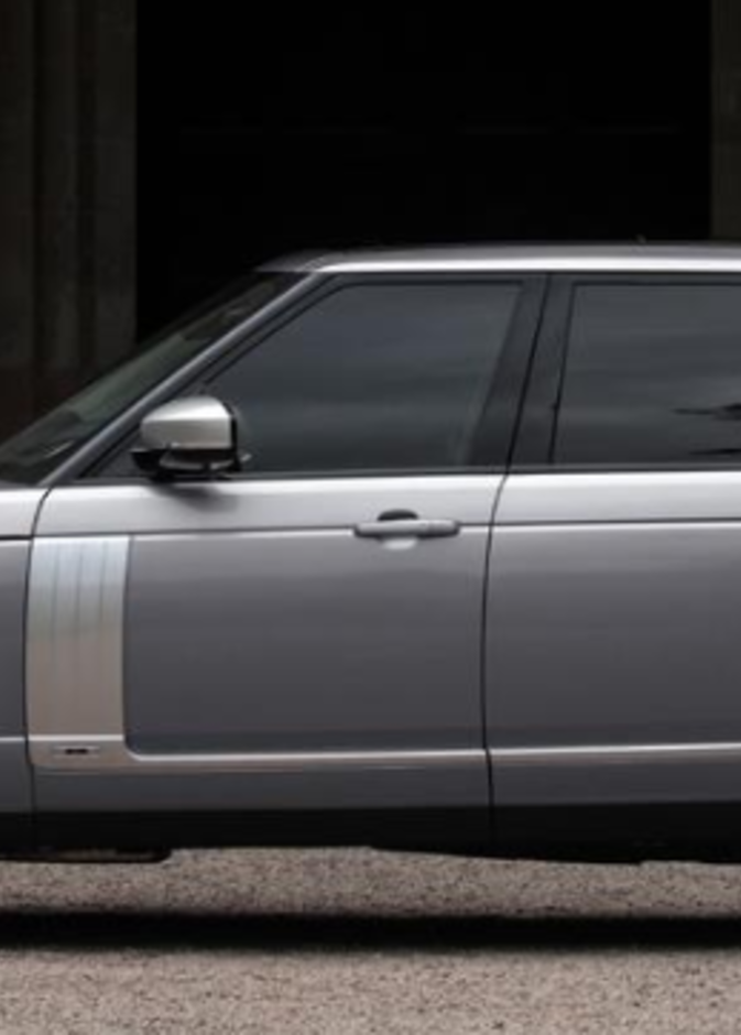 سيارة رينج روڨر الرياضية