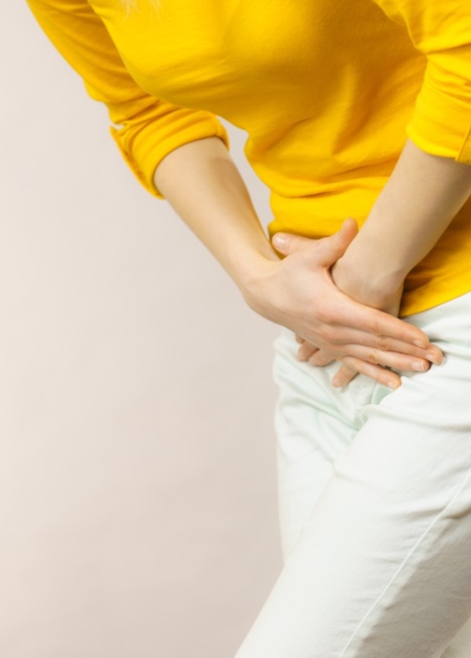 اسباب عدم التحكم في البول عند النساء وطرق علاجه