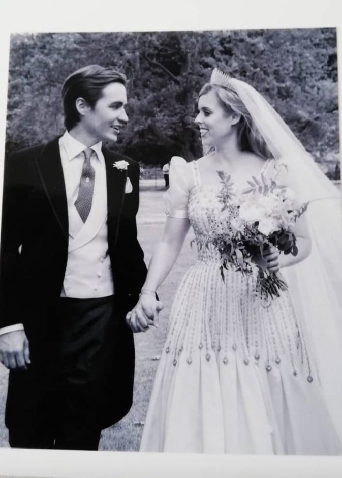  دوقة يورك تواصل نشر صور جديدة من حفل زفاف الأميرة بياتريس