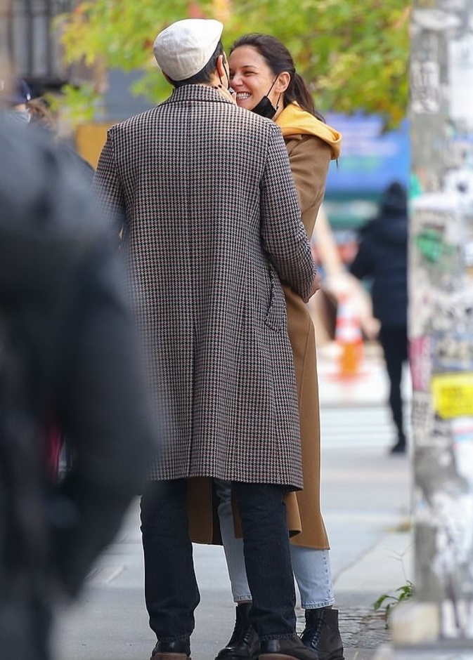 كاتي هولمز و إميليو فيتولو