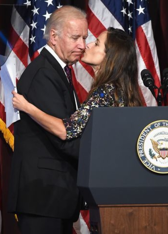 آشلي بايدن أم إيفانكا ترامب.. من هي ابنة الرئيس الأمريكي القادم؟