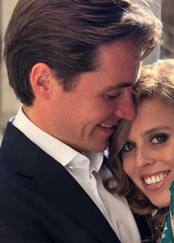 الأميرة بياتريس وزوجها يقيمان في قصر سانت جيمس