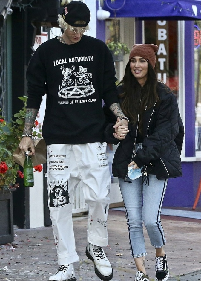 ميجان فوكس و ماشين جن كيلي