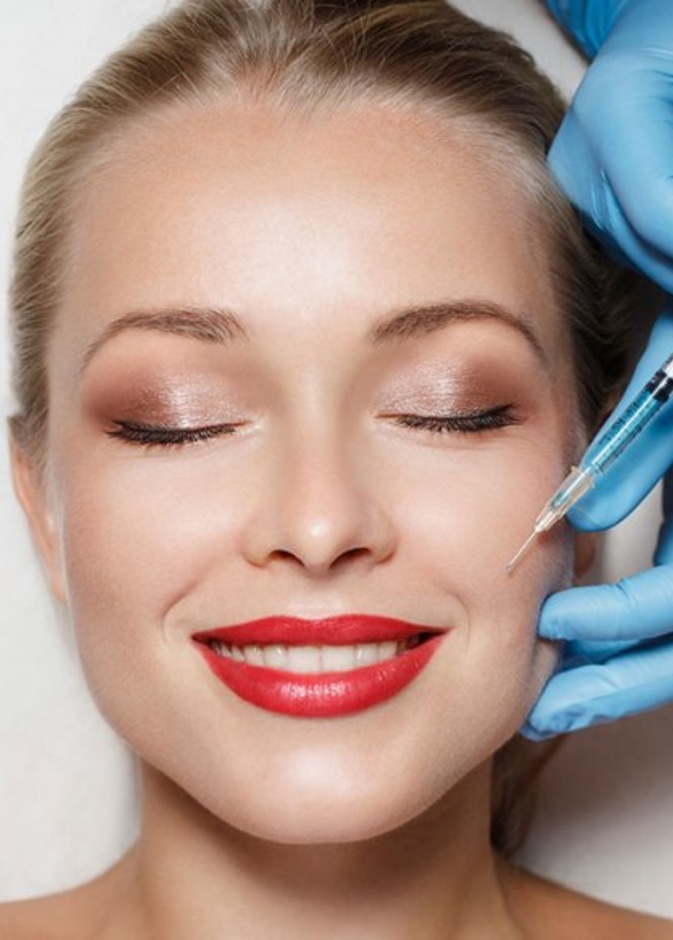 عملية نفخ الخدود بالكولاجين فعالة جداً للبشرة