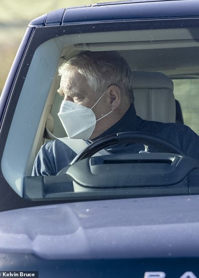 شاهدوا أحدث ظهور للأمير أندرو في وندسور