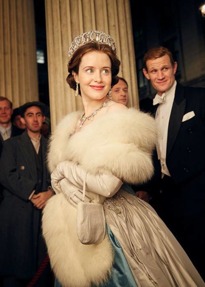 أزياء ملكية أعادها ‏‎"The Crown"‎‏ للحياة مرة أخرى