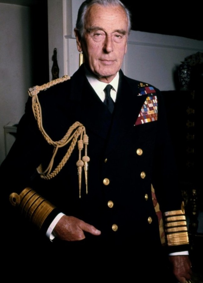 من هو اللورد لويس مونتباتن الأب الروحي للأمير تشارلز؟