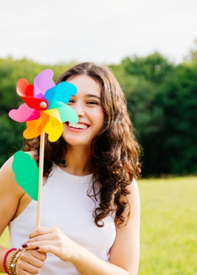 تحليل شخصية المرأة من الألوان المفضلة لديها