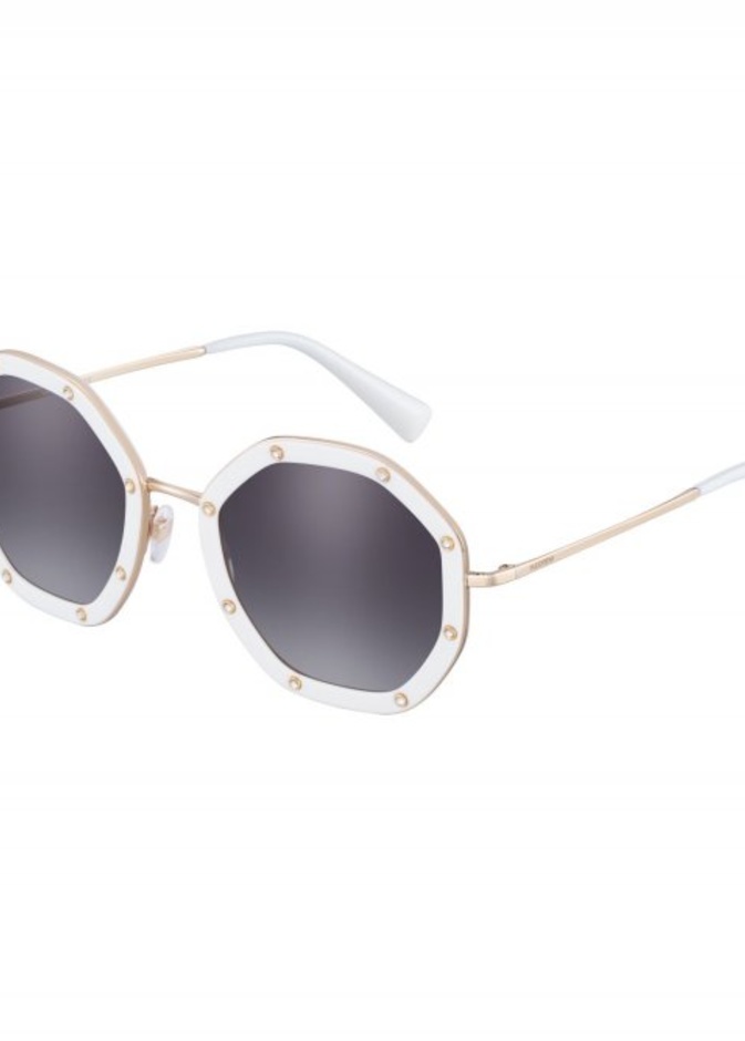 نظارات Valentino للموسم الجديد.. احتفاء بالجاذبية الأبدية للدار