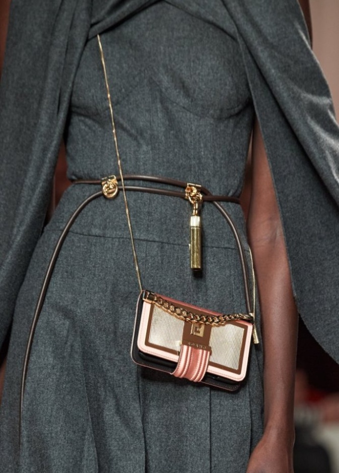  Fendi  