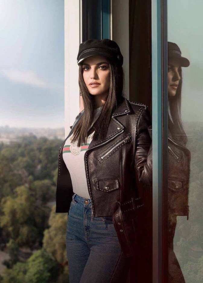  تنسيق ملفت في الجاكيت الجلد اعتمدته درة زروق