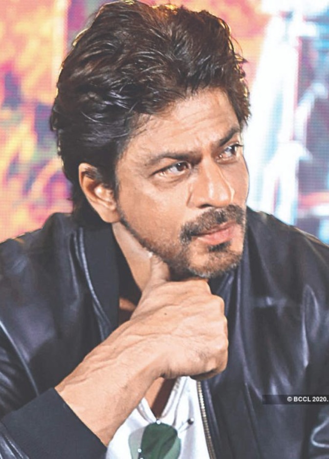 سيدهارث أناند مخرج فيلم شاروخان الجديد