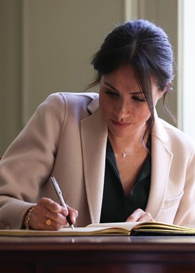 ميغان ماركل تعترف بالتواصل مع مؤلفي كتاب Finding Freedom