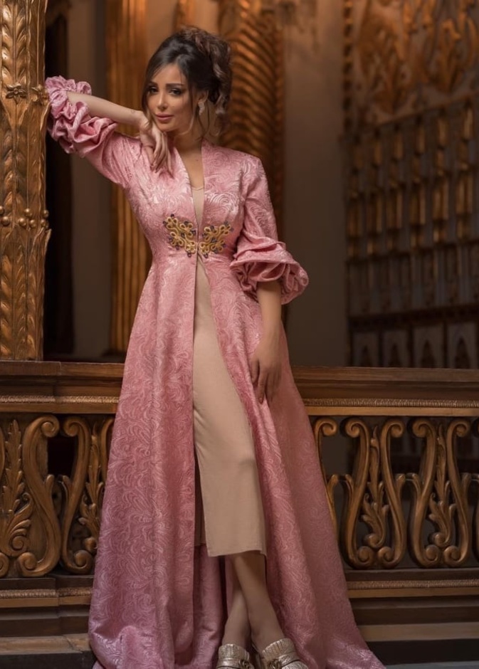  احدث موديلات فساتين خطوبة بتصميم قفطان