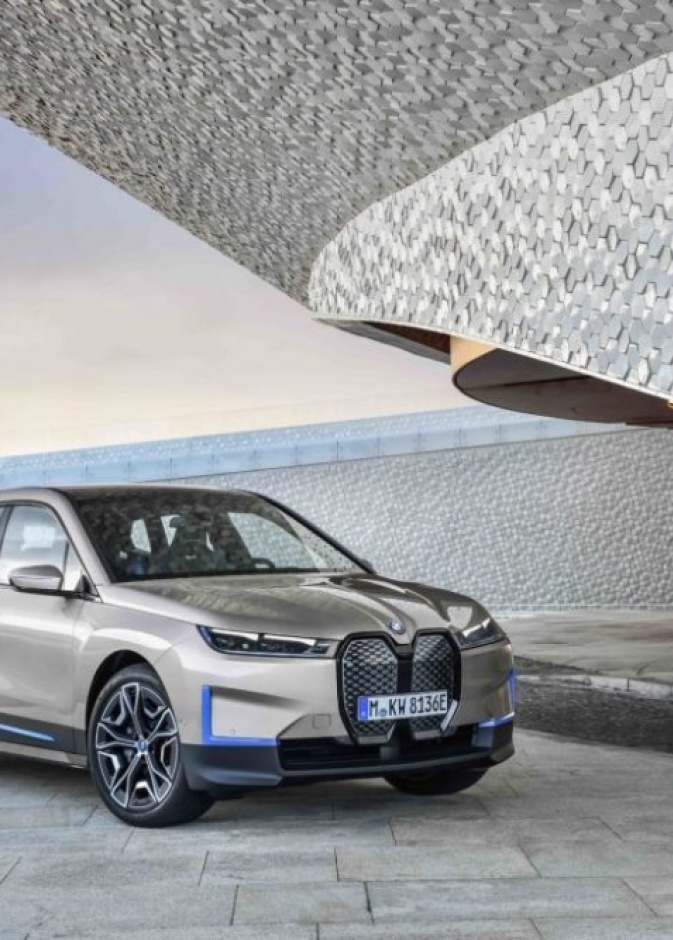  محرك bmw ix الكهربائية