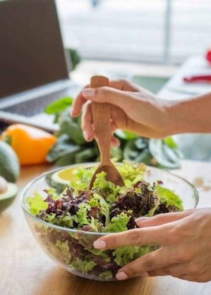 النباتيون أكثر عرضة لكسور العظام فما السبب