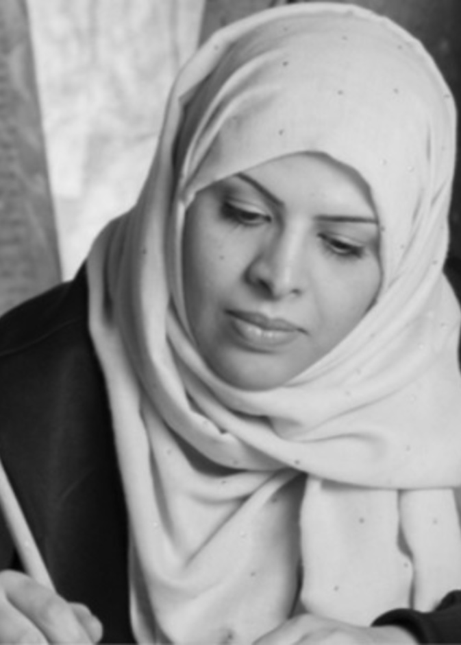 الفنانة السعودية غادة الحسن تبدع في أعمالها الفنية