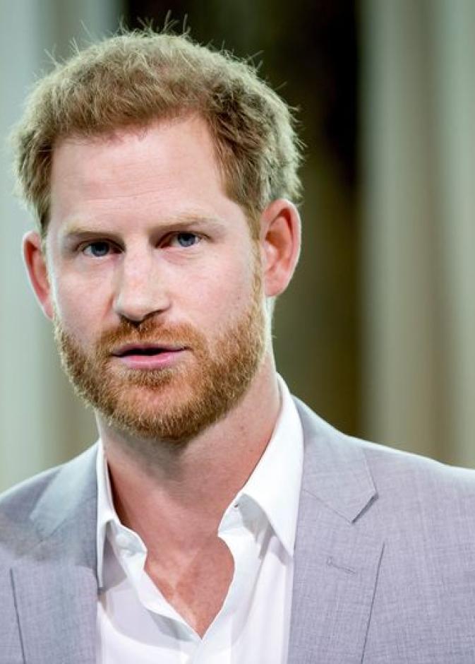 بعد عرض الموسم الرابع من ‏‎"The Crown"‎‏.. الأمير هاري يجد نفسه في موقف ‏محرج