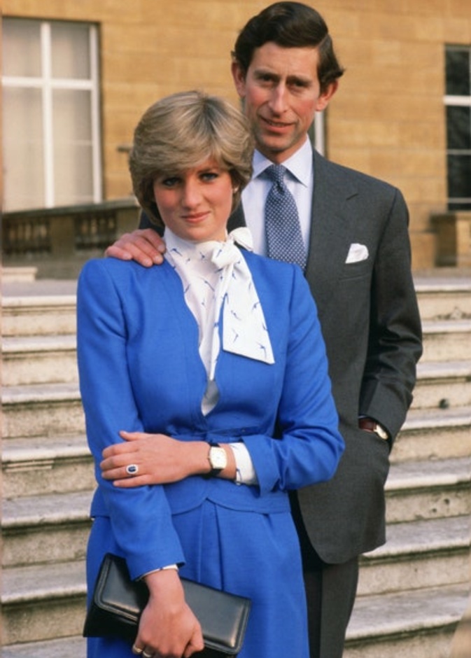 الصورة الرسمية لخطوبة ديانا و خاتم الخطوبة الذي اختارته