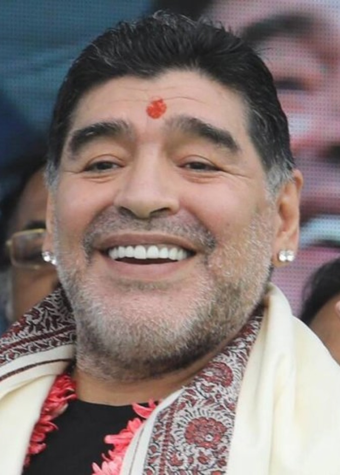 نجوم ومشاهير بوليوود ينعون مارادونا