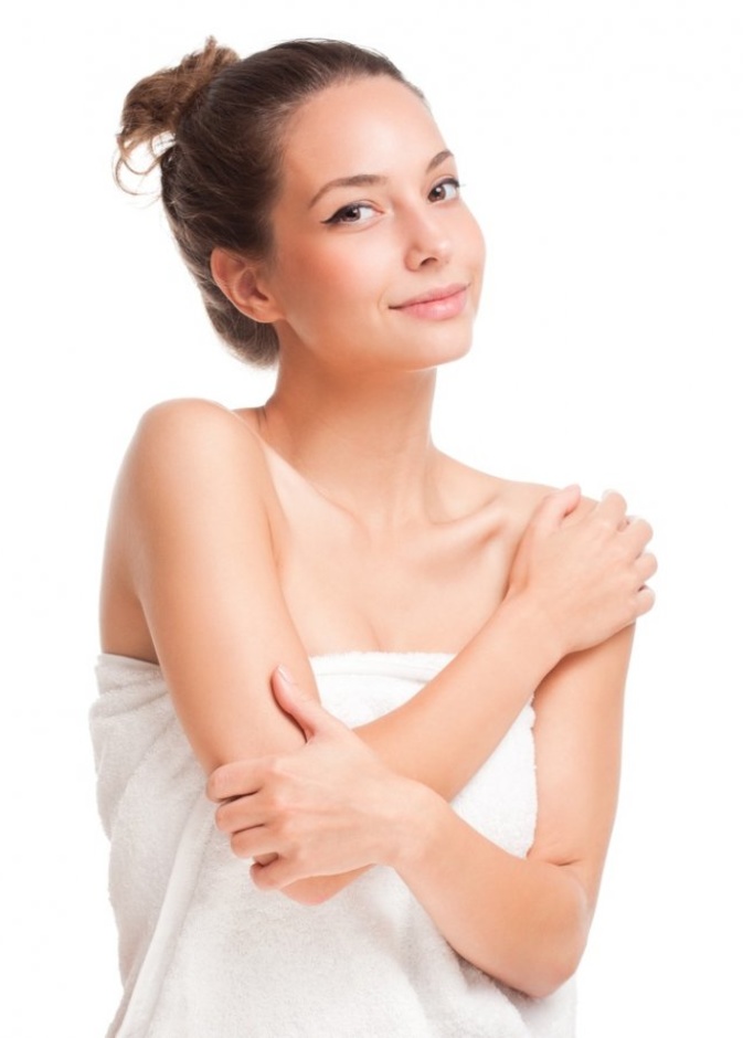  خلطة زيت جوز الهند والليمون تساعد على تبييض الركب والأكواع