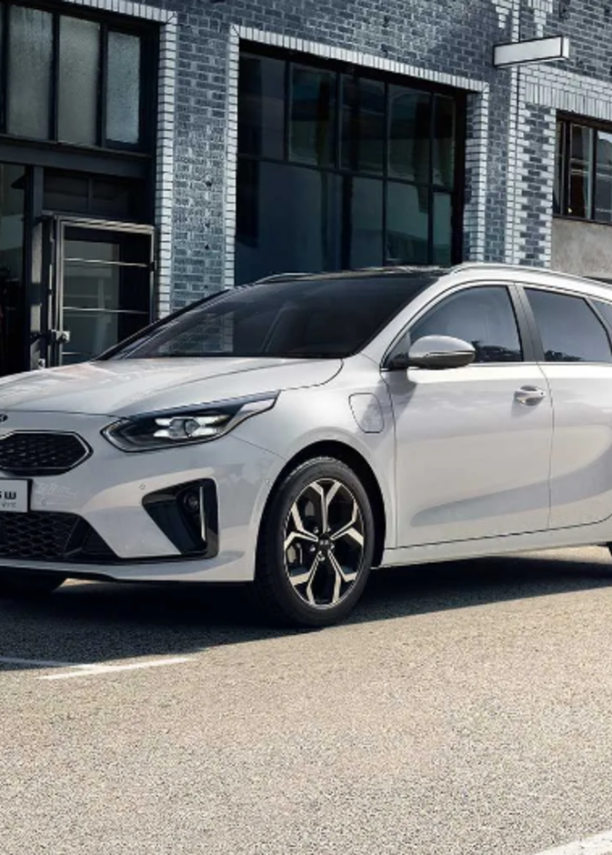 كيا تستهدف الشباب في سيارات Ceed