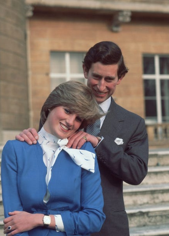  كيف انهارت علاقة الأميرة ديانا والأمير تشارلز على مر السنين؟