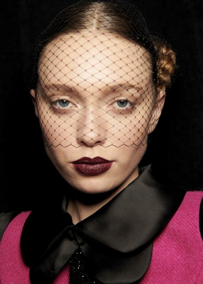 اجمل الوان احمر شفاه برغندي بدرجات جريئة من دار Chocheng