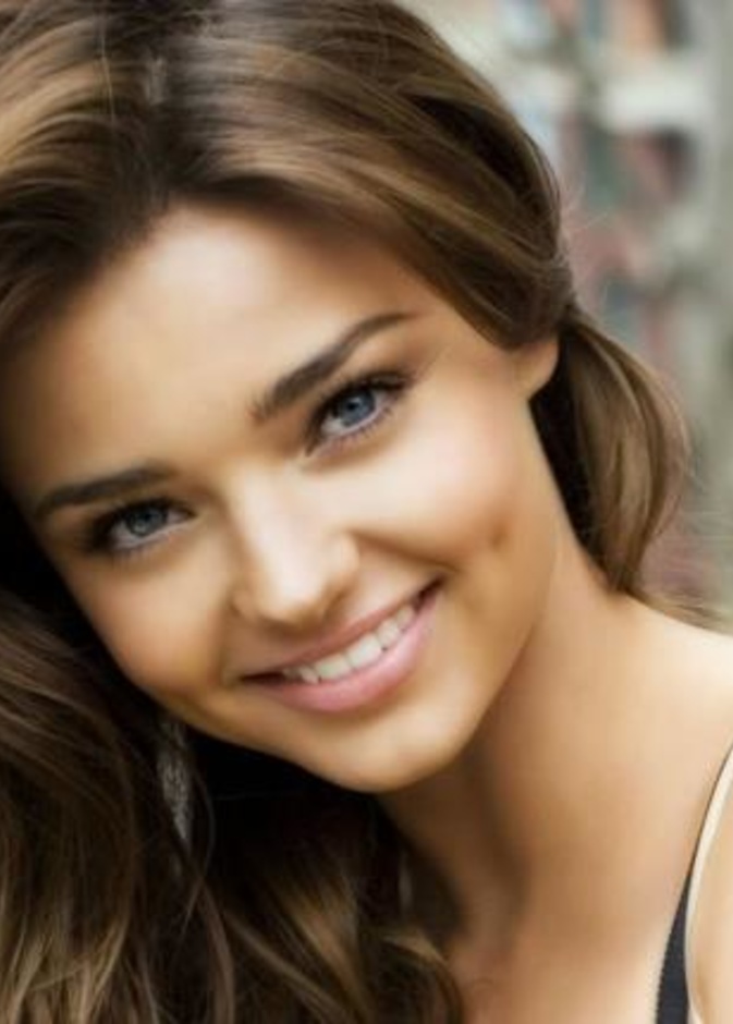 9 صفات جمالية يعشقها الرجل في المرأة