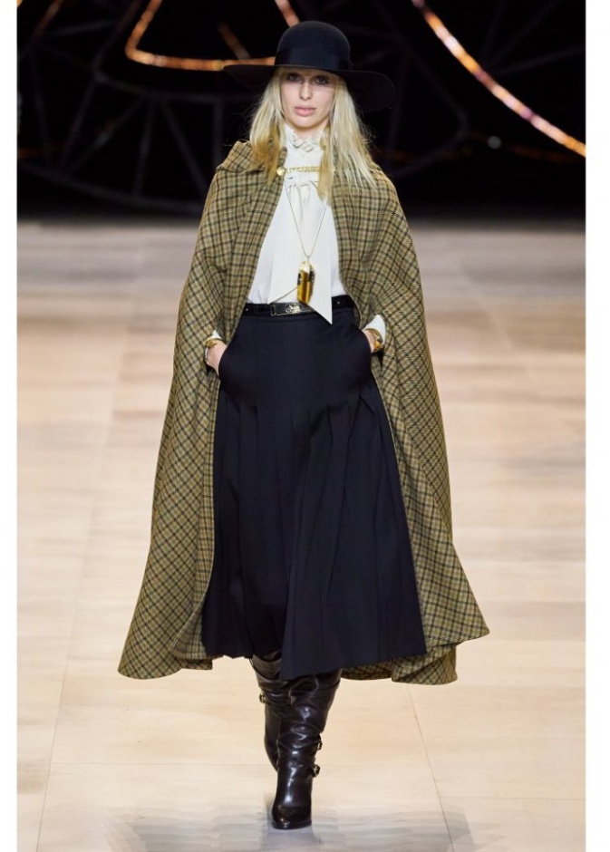  Celine