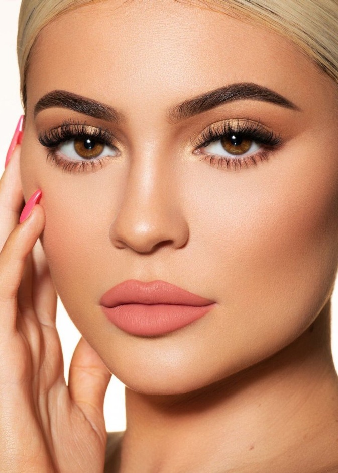 خطوات أساسية قبل وضع الروج المات