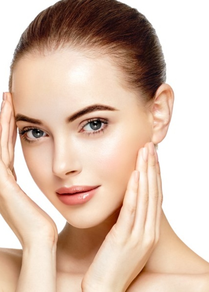 طريقة تحضير ماسك الكركم واللبن والعسل للحصول على بشرة مفعمة بالحيوية