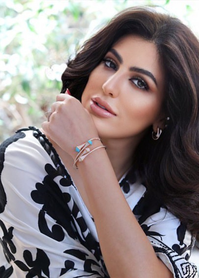  تنسيق المجوهرات على طريقة دانا الطويرش