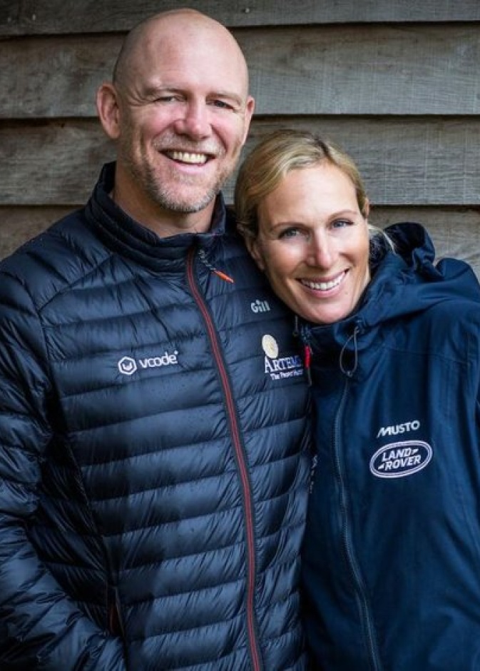 مايك تيندال أعلن حمل زوجته