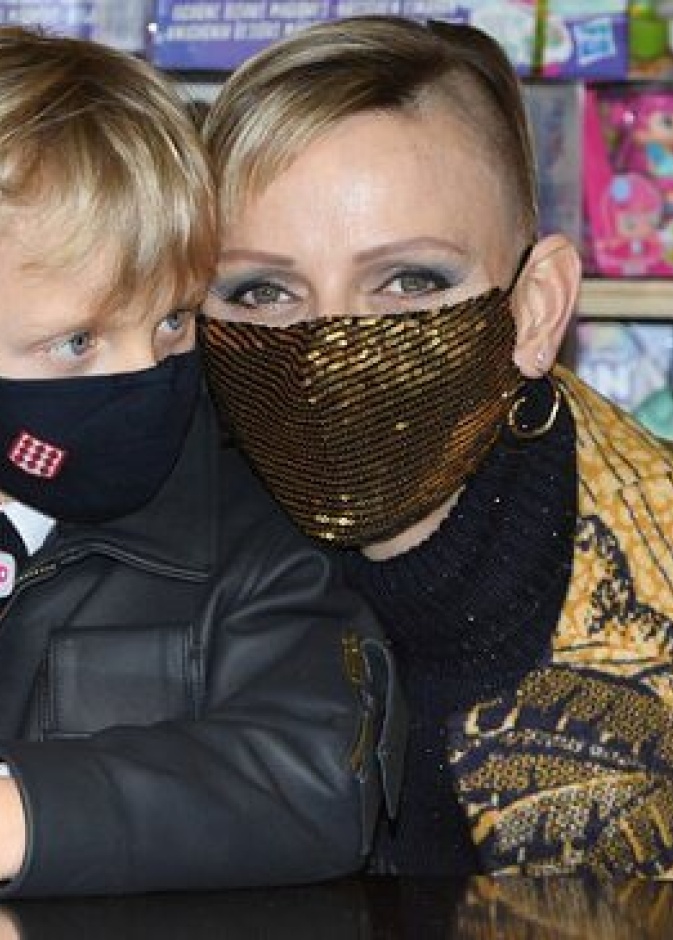  الأميرة تشارلين بقصة شعر جديدة في أحدث مهماتها الرسمية