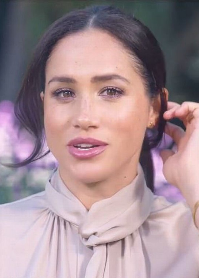 ماذا تكشف اختيارات ميغان ماركل لأزيائها بعد الاستقلال عن العائلة المالكة البريطانية؟