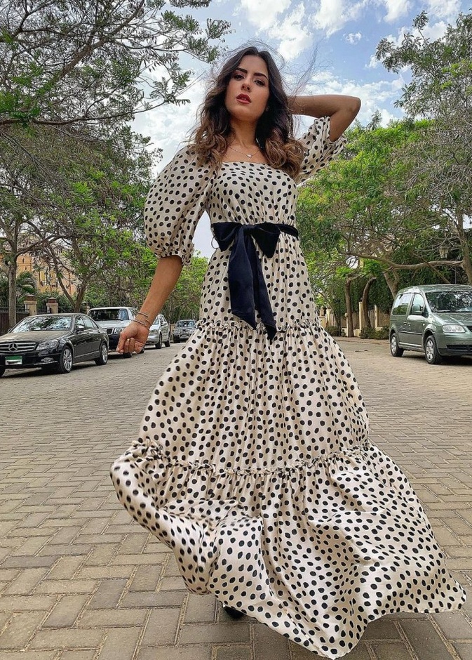 احدث موديلات فساتين كاجوال منقطة من ريهام ايمن