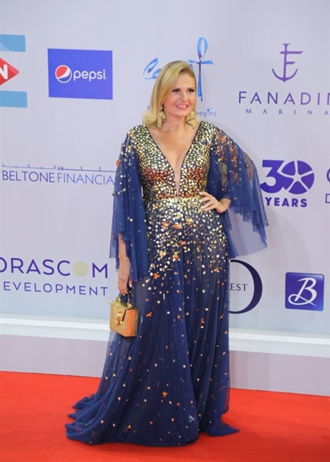  فساتين سهرة لوالدة العروس من ليث معلوف