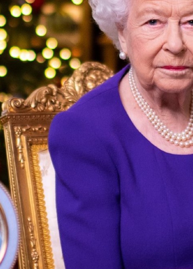 إطلالة ملكة بريطانيا في خطابها السنوي