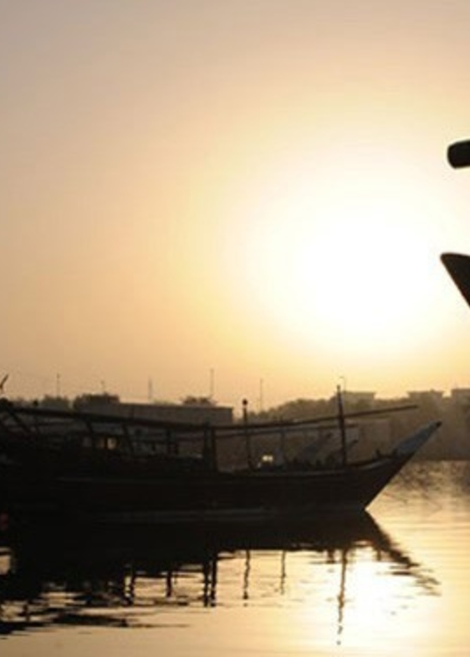 طبيعة ساحرة لحظة غروب الشمس في جزيرة دلما - المصدر بوابة جزيرة دلما 