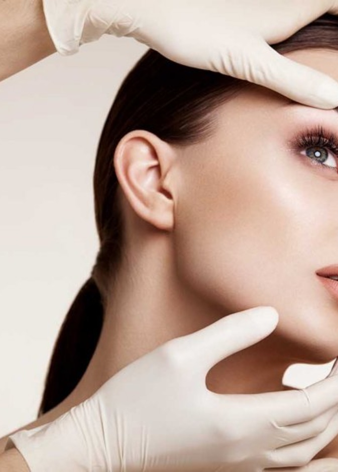 أنواع عملية تجميل الذقن تتضمن عملية تكبير الذقن