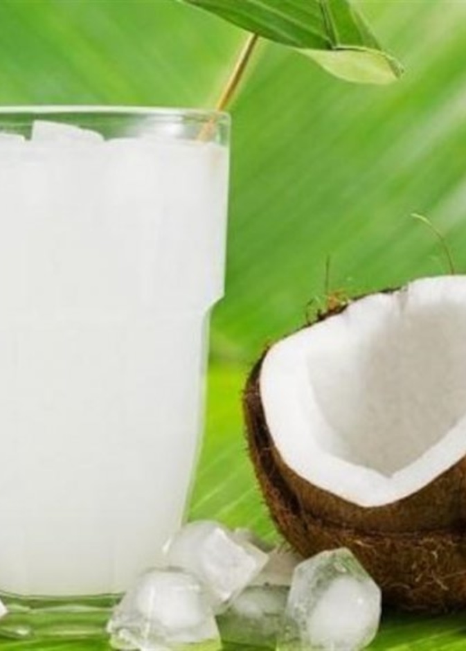  الجأي الى مشروب جوز الهند