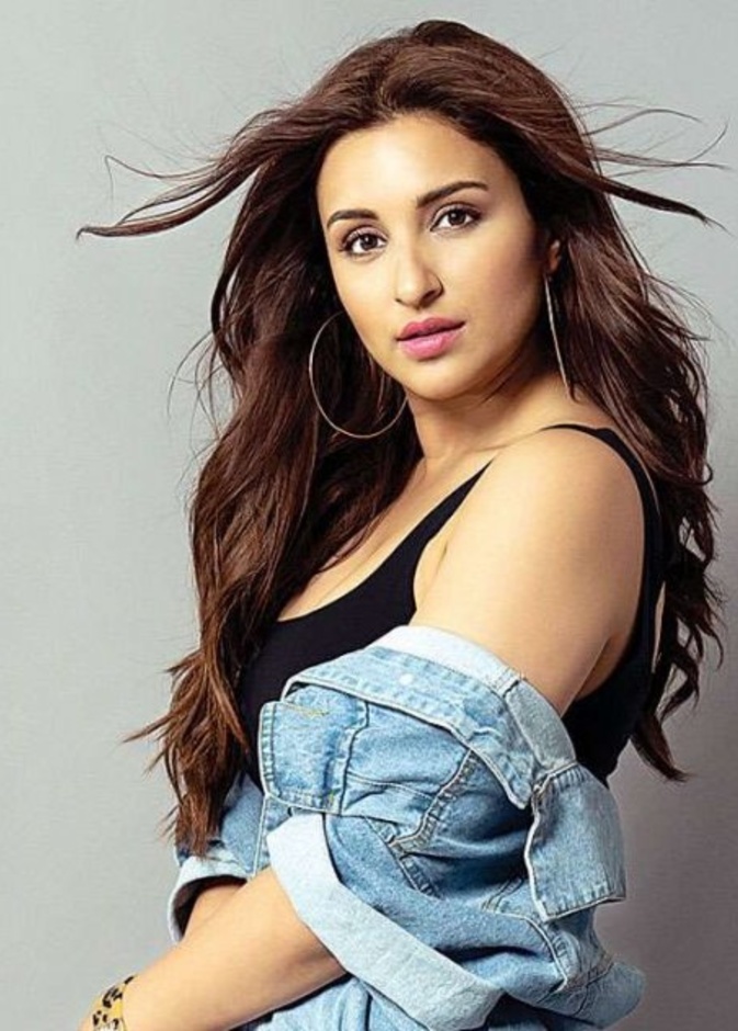 بارنيتي تشوبرا Parineeti Chopra