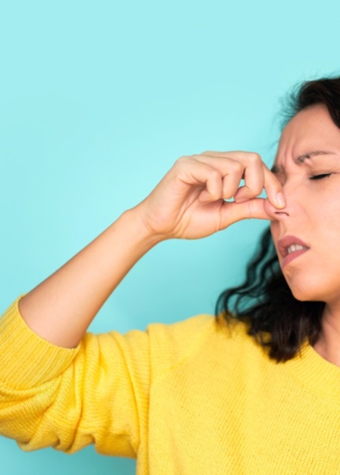  ناجون من كورونا يزعمون انهم يشمون روائح كريهة