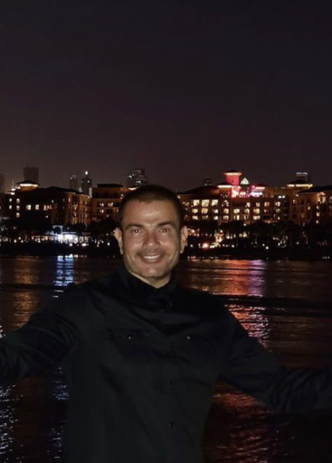 عمرو دياب يودع عام ٢٠٢٠ من مدينة دبي 